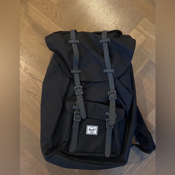 Herschel Supply Company Handbags - Black Herschel backpack barely used excellent condition